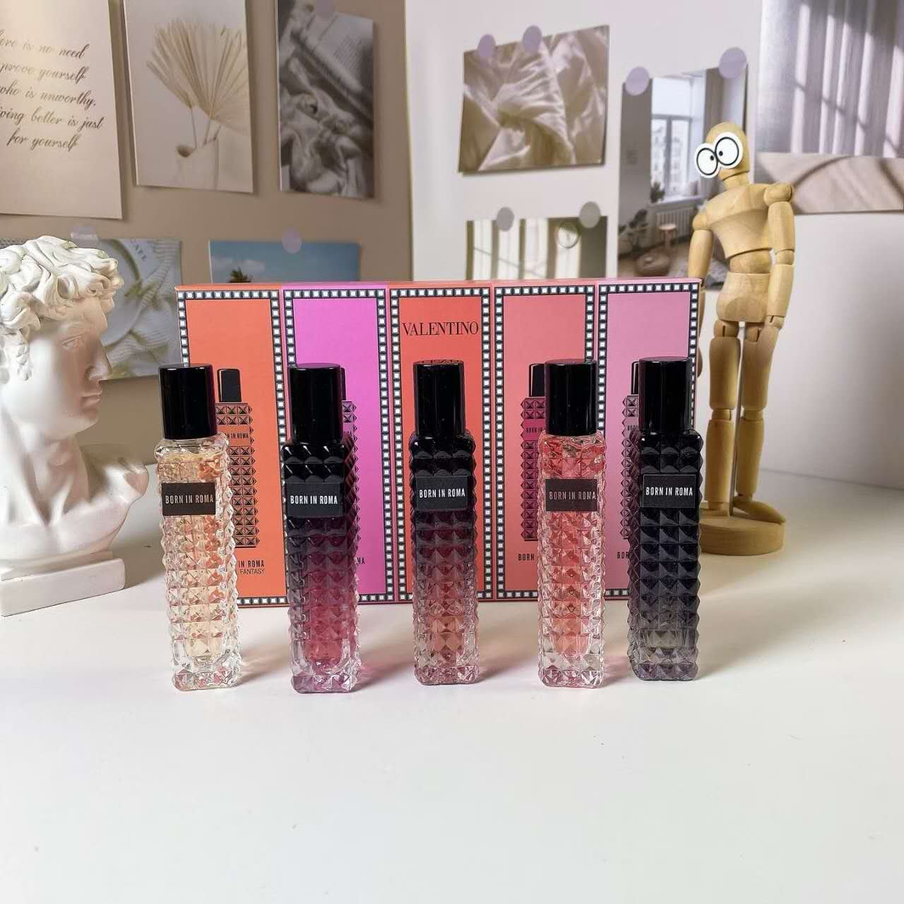 Valentino Set of perfume Born in Roma 5 PCS 15 ML - Image 8